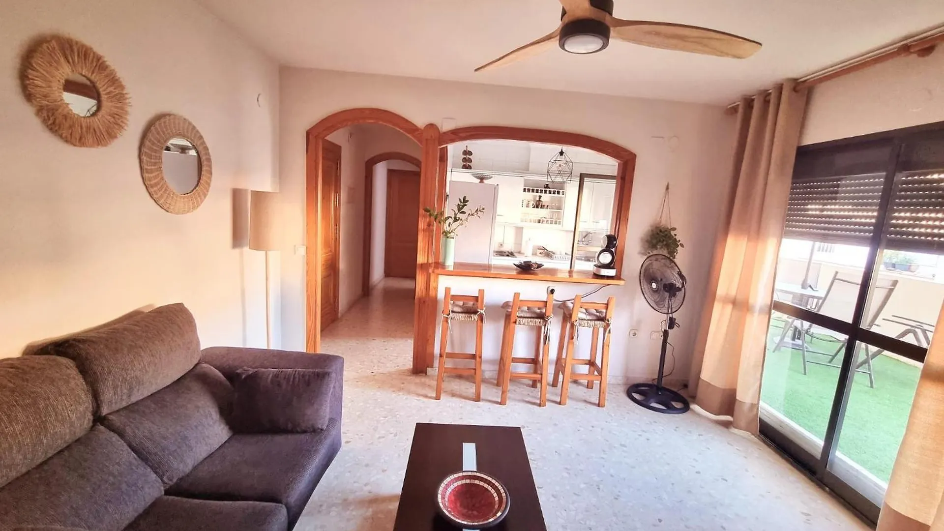 Apartamento en segunda línea de playa. Rincón de la Victoria