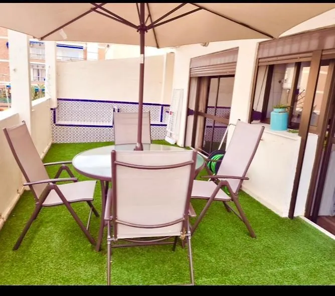 Apartamento en segunda línea de playa. Rincón de la Victoria